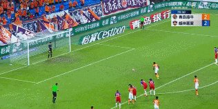 1722173435571085858.gif 博阿基耶点球.gif